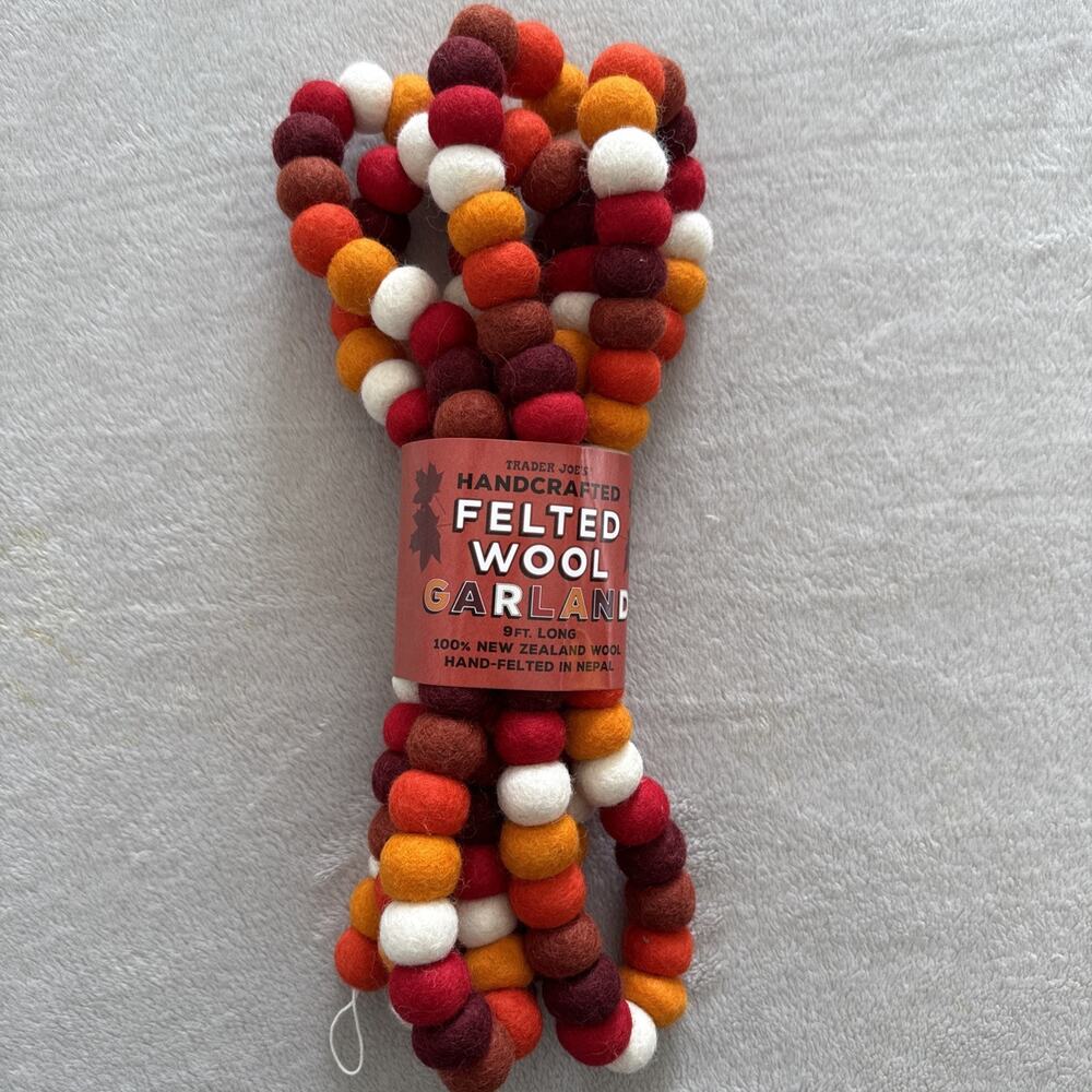Trader Joe’s Handcrafted Felted Wool Garland Fall Thanksgiving Colors 9Ft